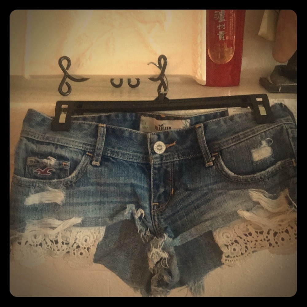 Hollister distressed denim with crochet pockets